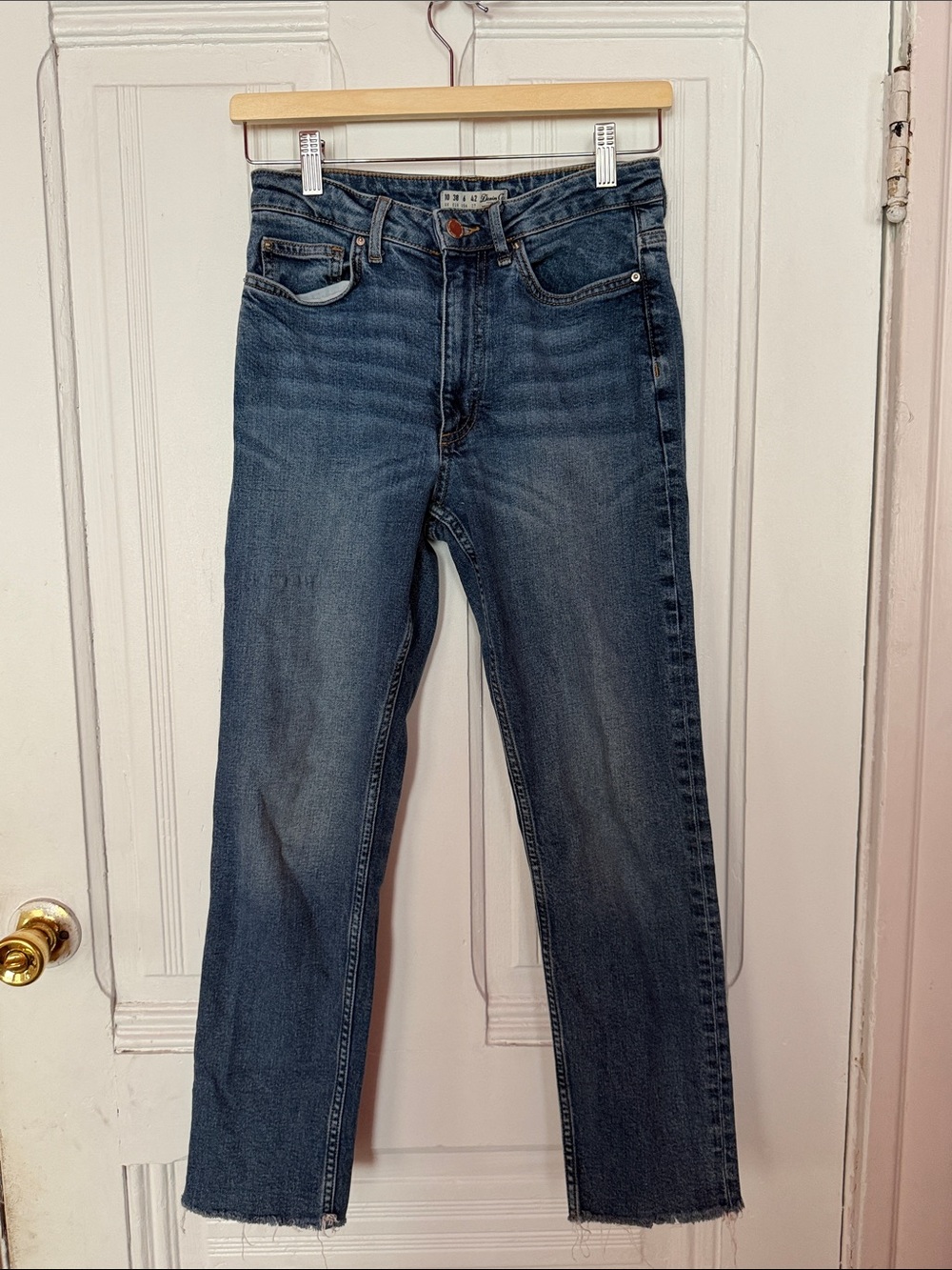 Women’s Classic Blue Straight-Leg Jeans